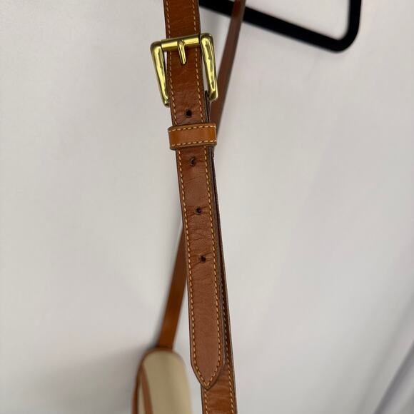 Vintage Dooney and Bourke All-Weather Leather Crossbody Bag - Picture 7 of 15